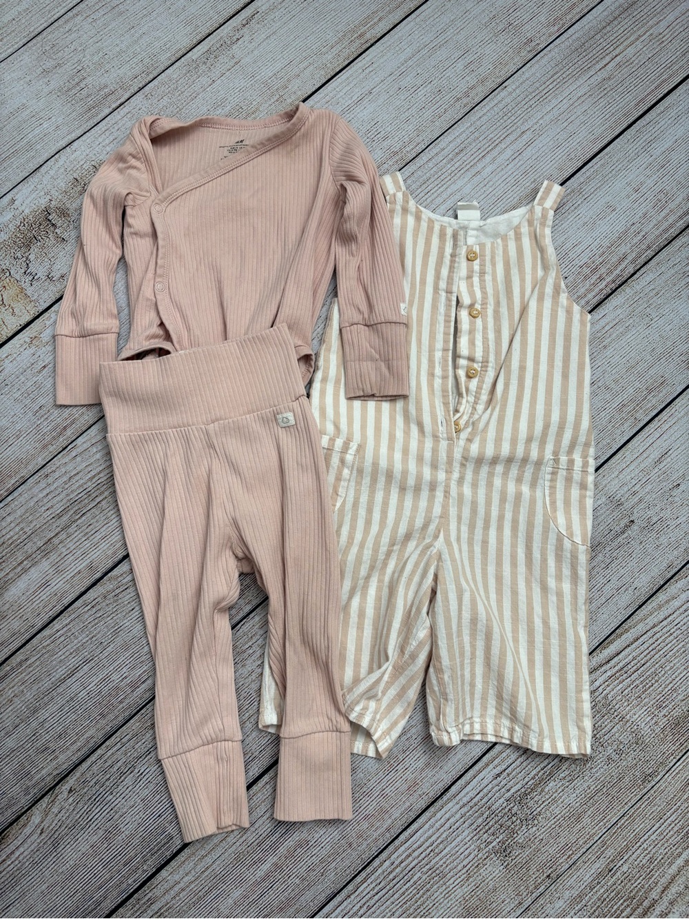 H&M Baby Girl Pant Set & Romper sz 9m